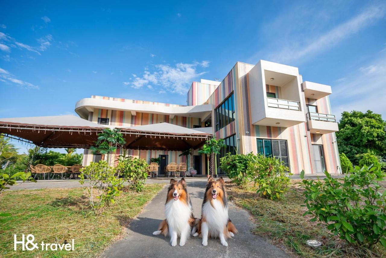 Taitung Rainbow Pet Friendly Maison Resort Bagian luar foto