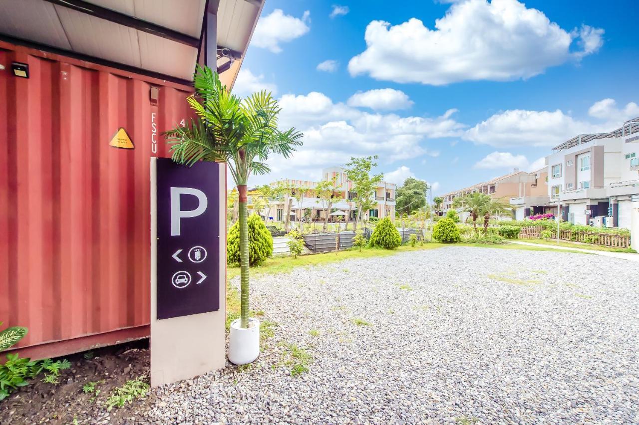 Taitung Rainbow Pet Friendly Maison Resort Bagian luar foto